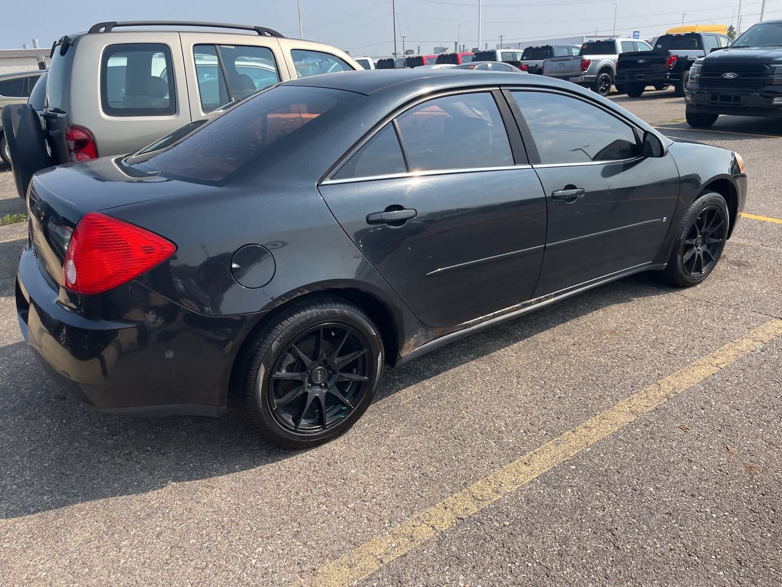 Thumbnail: 2009 Pontiac G6 - 11