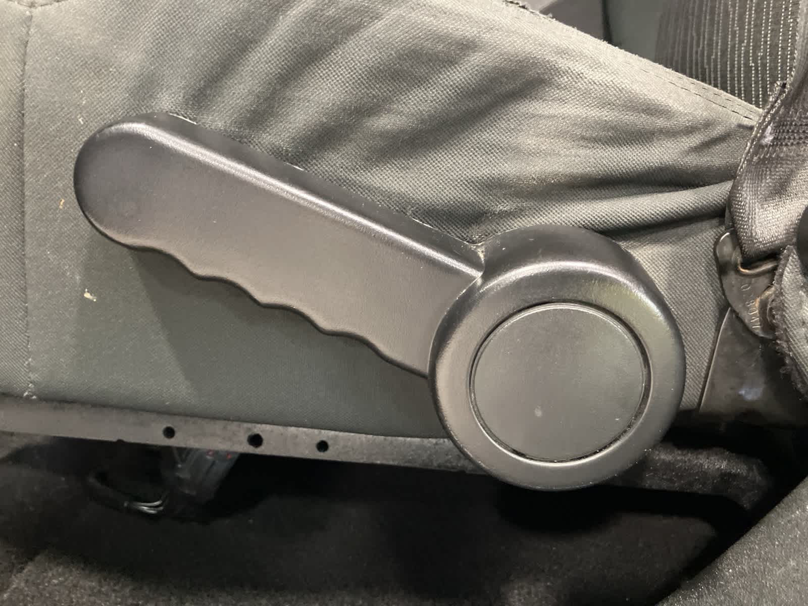 Thumbnail: 2012 Jeep Wrangler - 11