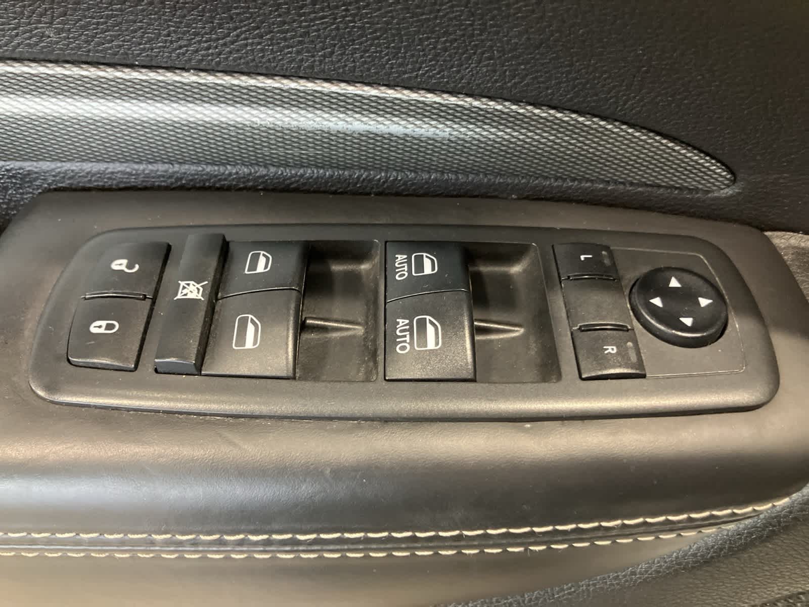 Thumbnail: 2018 Dodge Durango - 15