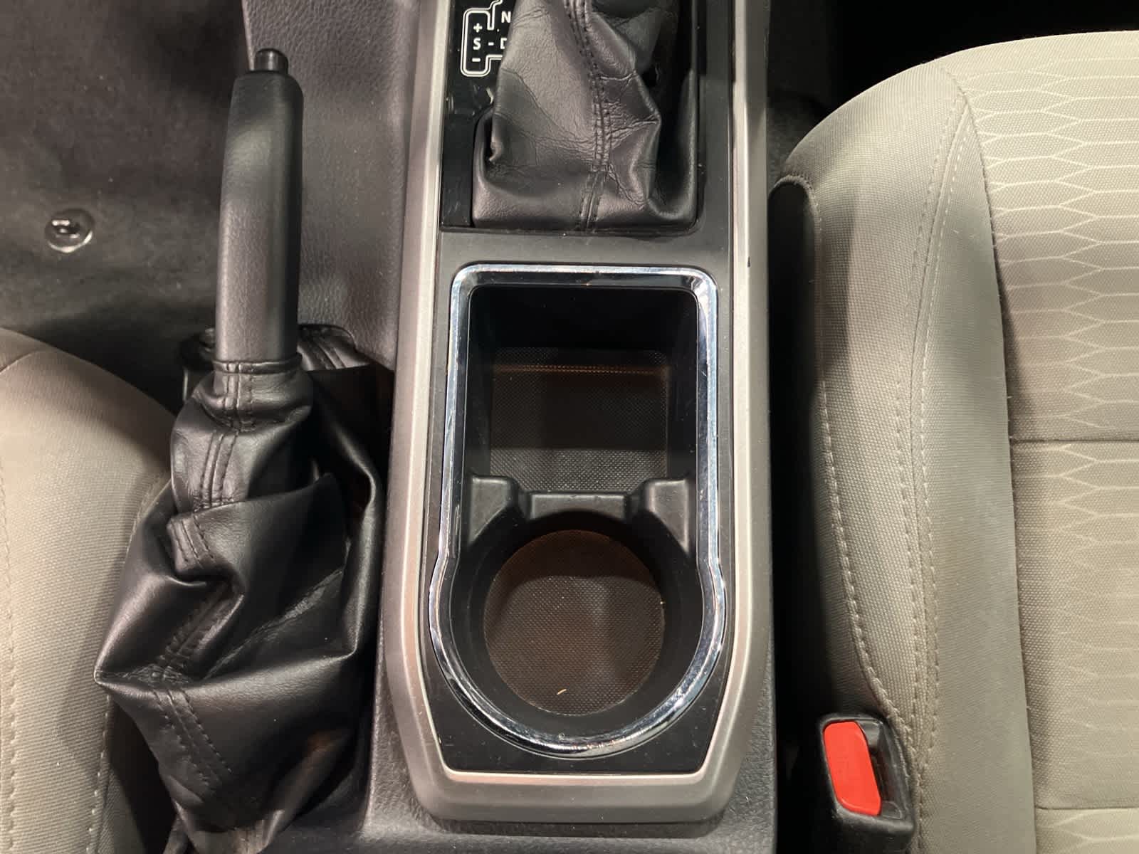 Thumbnail: 2017 Toyota Tacoma - 15