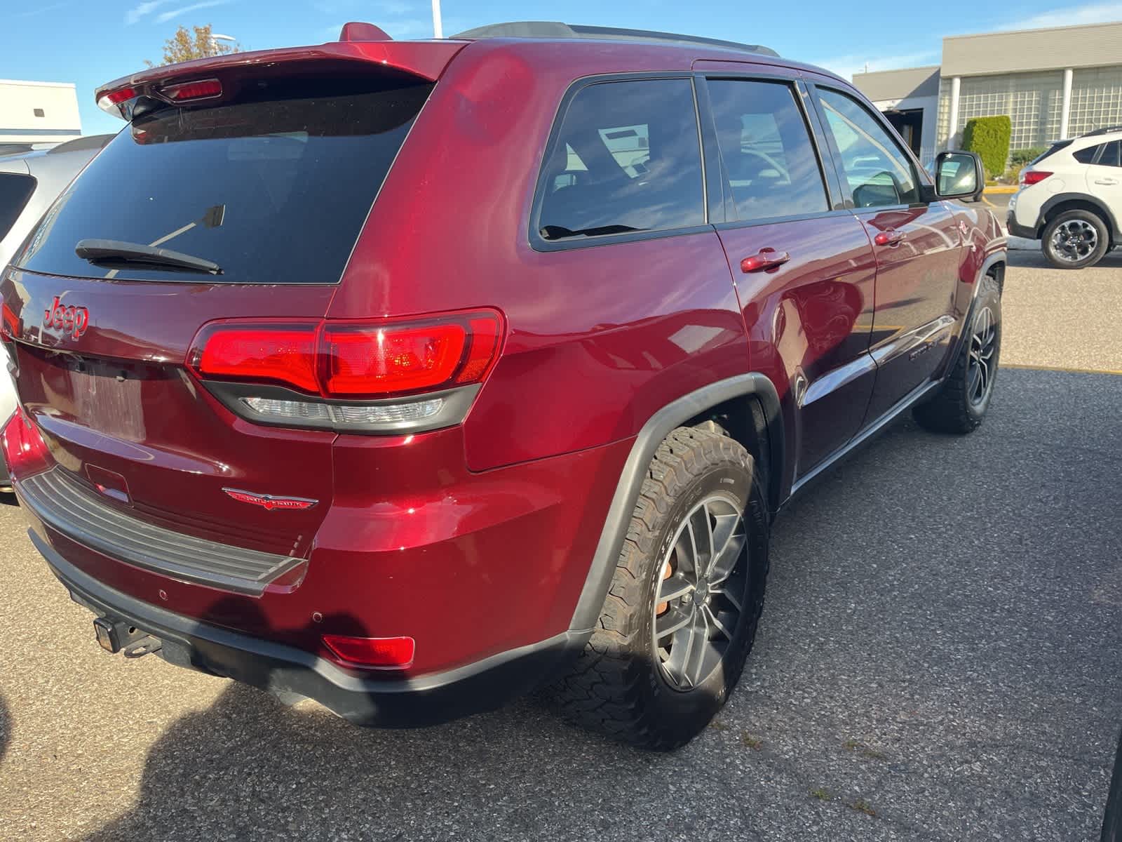 Thumbnail: 2020 Jeep Grand Cherokee - 14