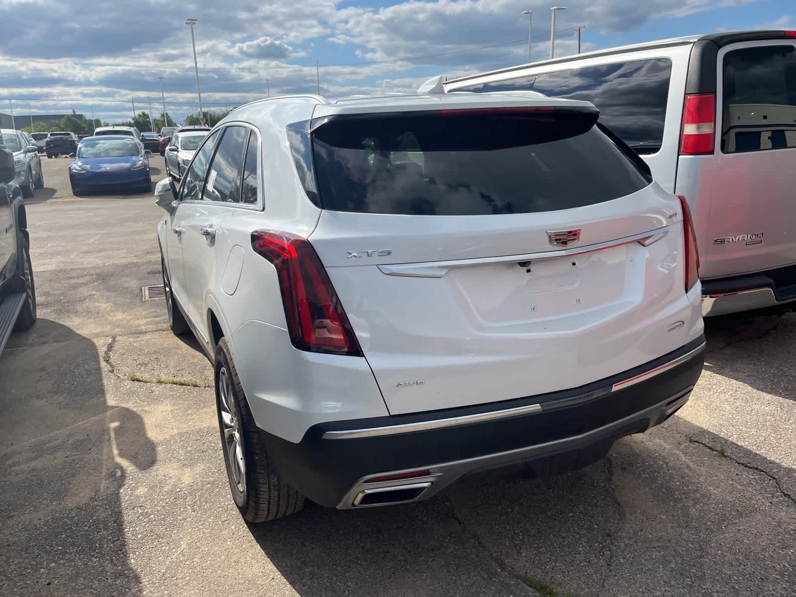 Thumbnail: 2021 Cadillac XT5 - 9