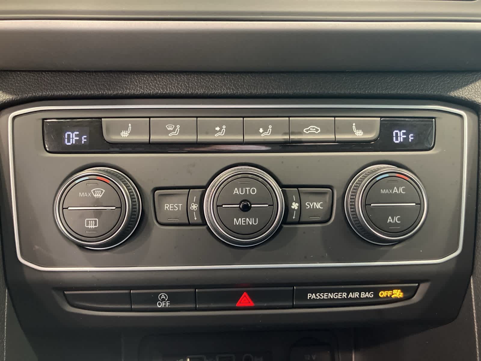 Thumbnail: 2021 Volkswagen Atlas - 18