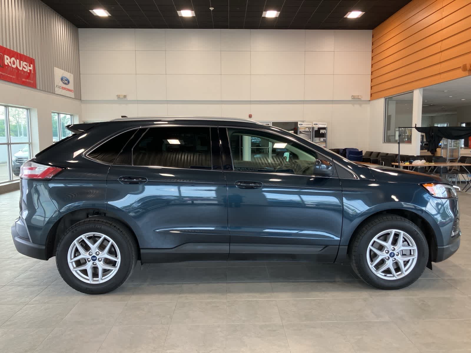 Thumbnail: 2022 Ford Edge - 4