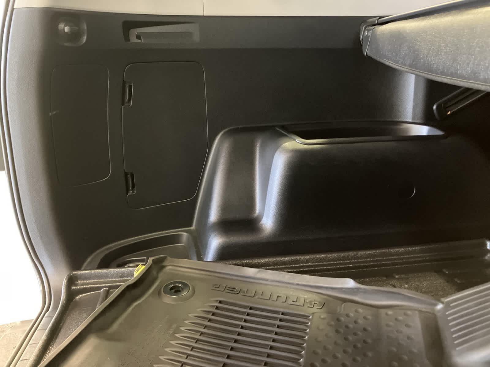 Thumbnail: 2022 Toyota 4Runner - 30