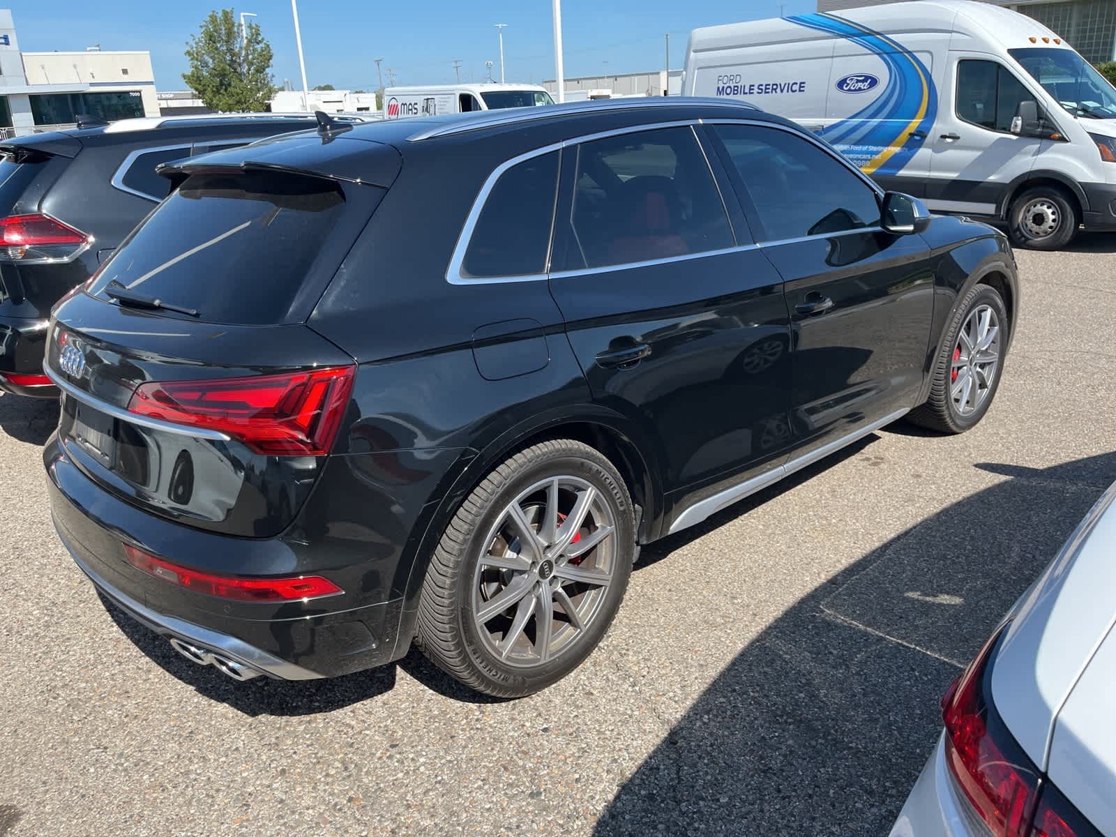 Thumbnail: 2021 Audi SQ5 - 13