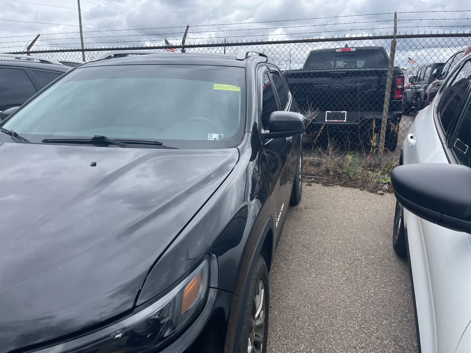 Thumbnail: 2019 Jeep Cherokee - 5