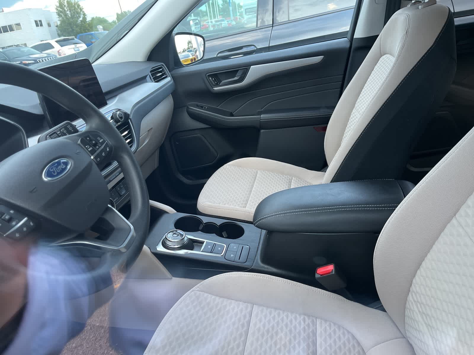 Thumbnail: 2022 Ford Escape - 28