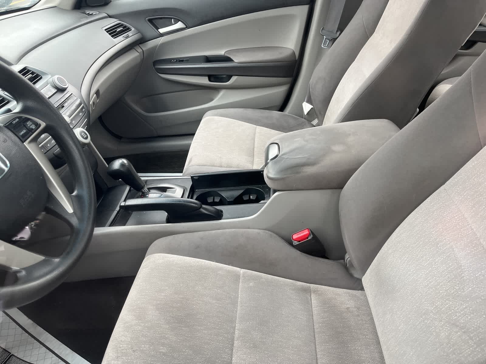 Thumbnail: 2010 Honda Accord - 24