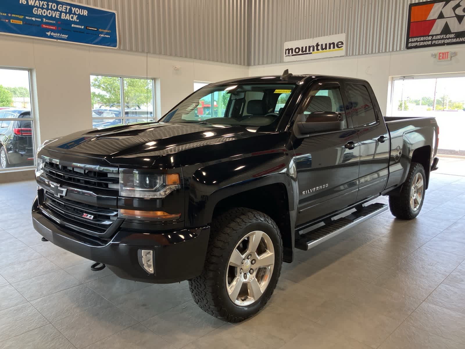 Thumbnail: 2016 Chevrolet Silverado 1500 - 1
