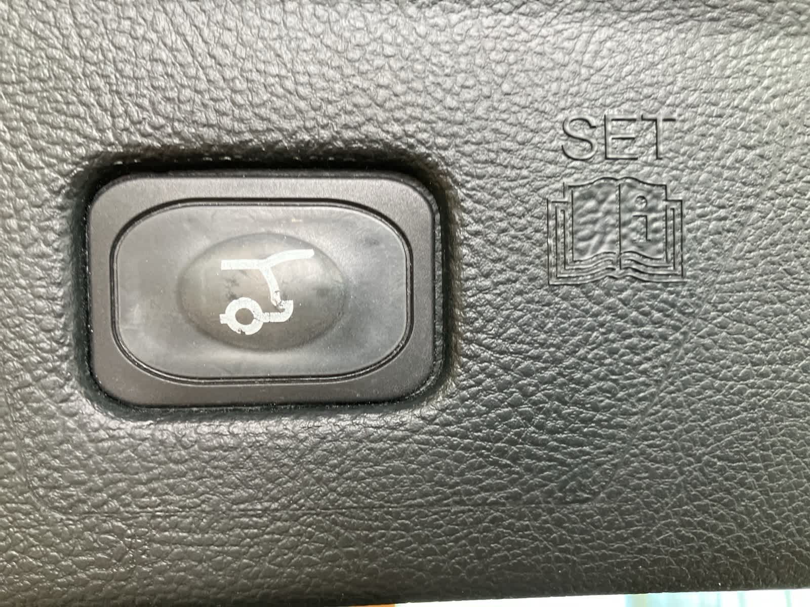 Thumbnail: 2020 Ford Edge - 29