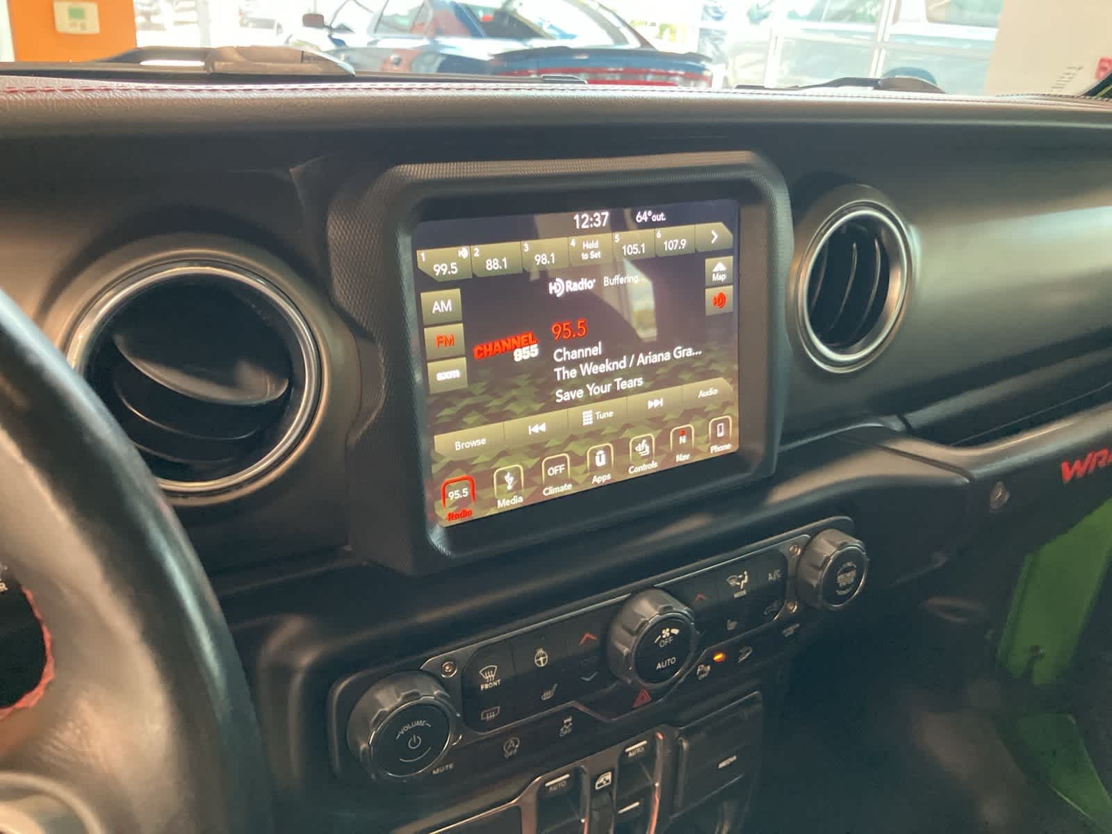 Thumbnail: 2019 Jeep Wrangler - 21