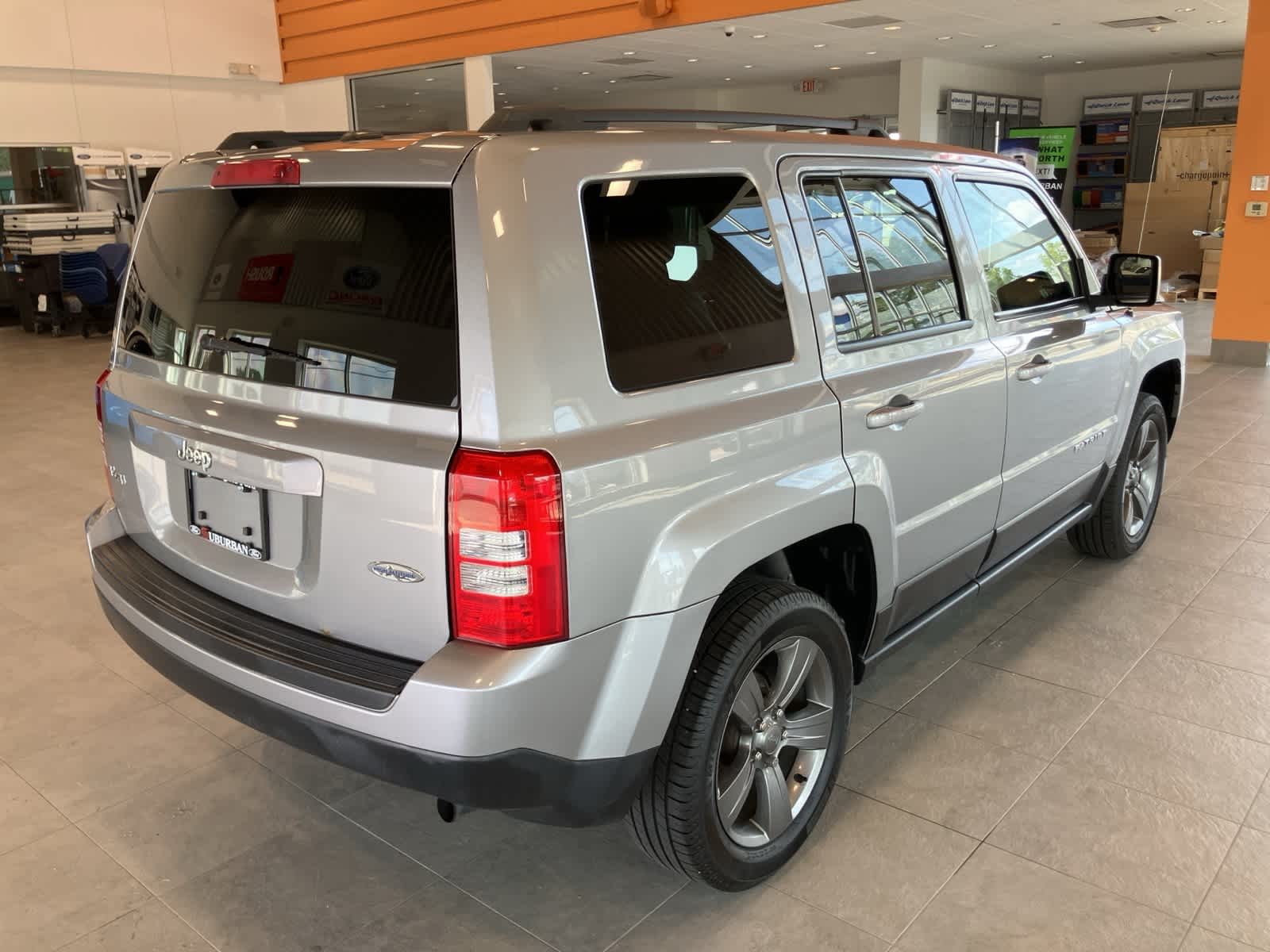 Thumbnail: 2015 Jeep Patriot - 5