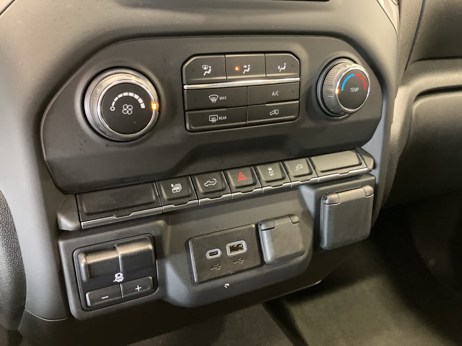 Thumbnail: 2021 Chevrolet Silverado 2500 - 17