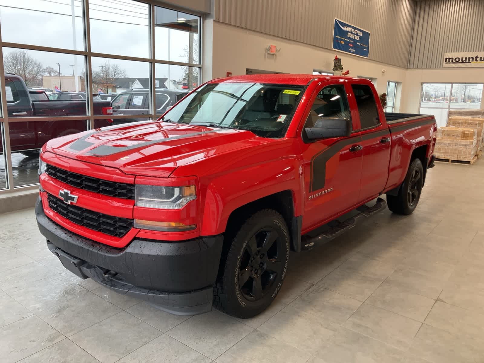 2017 Chevrolet Silverado 1500 Custom -
                  Sterling Heights, MI