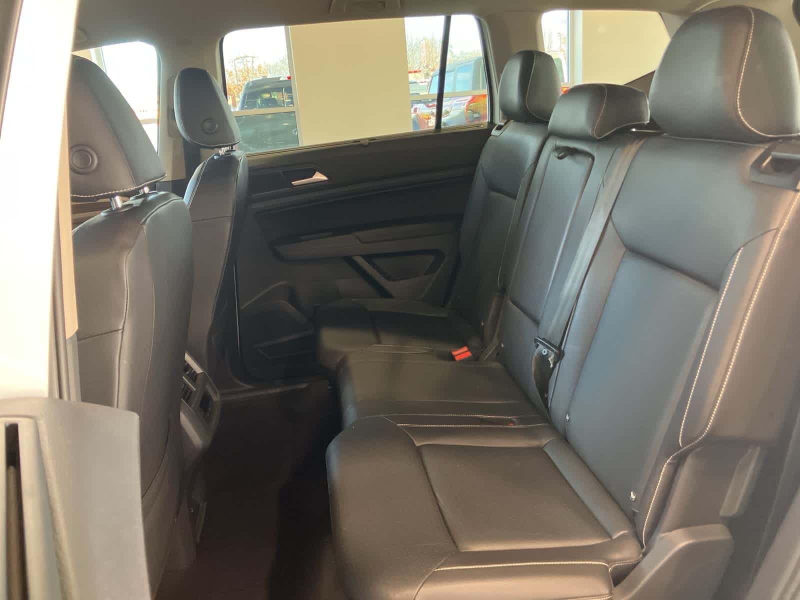 Thumbnail: 2021 Volkswagen Atlas - 24