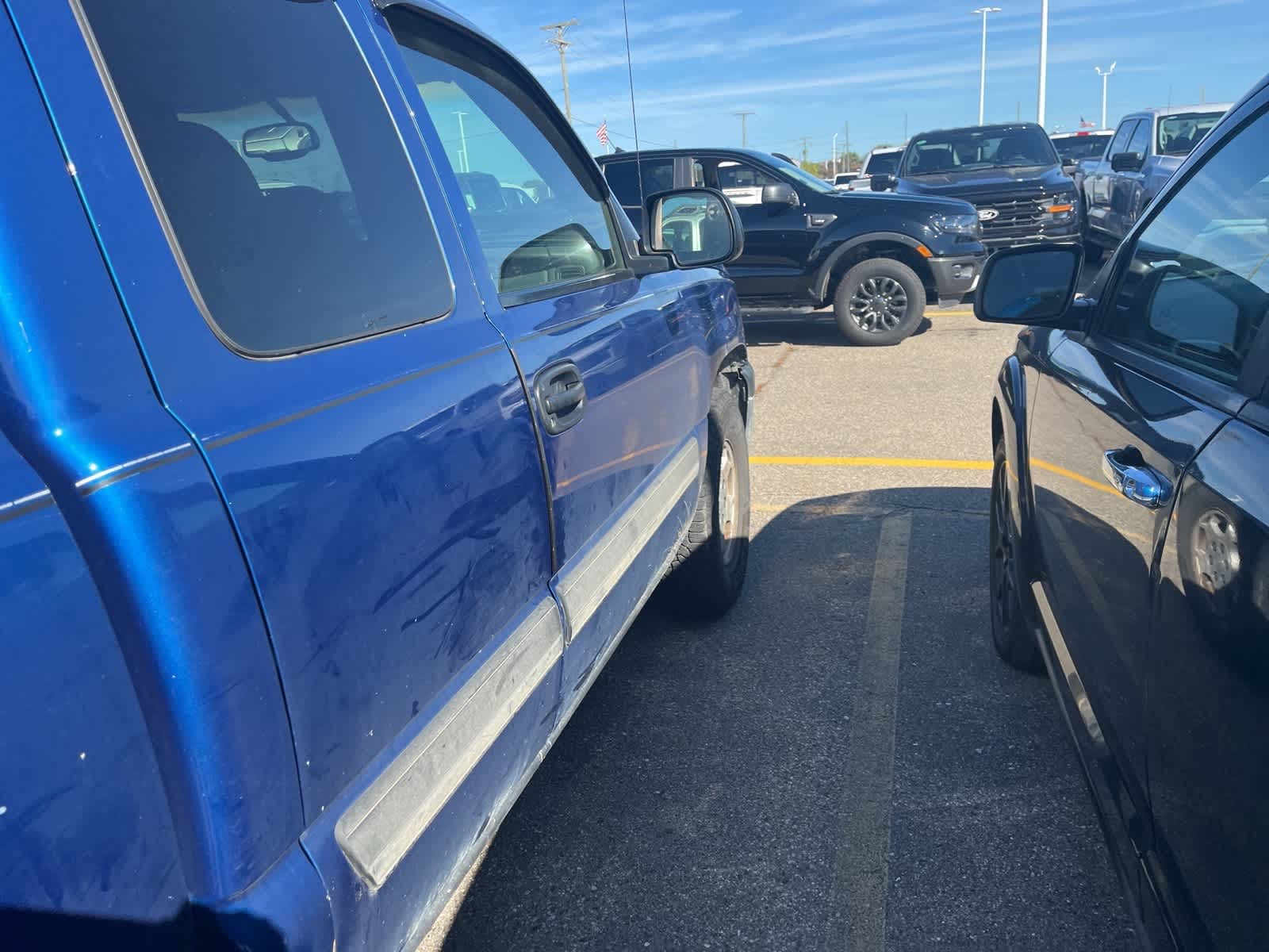 Thumbnail: 2003 Chevrolet Silverado 1500 - 18