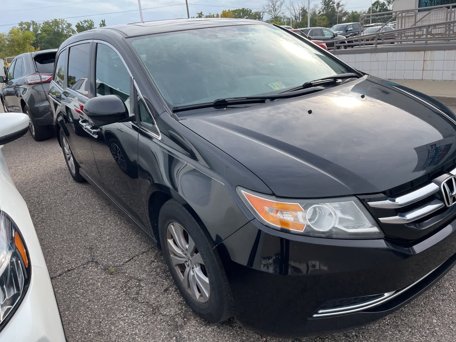 Thumbnail: 2015 Honda Odyssey - 17