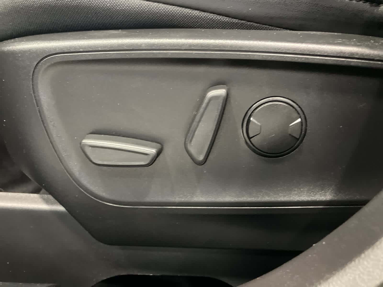 Thumbnail: 2023 Ford Escape - 11