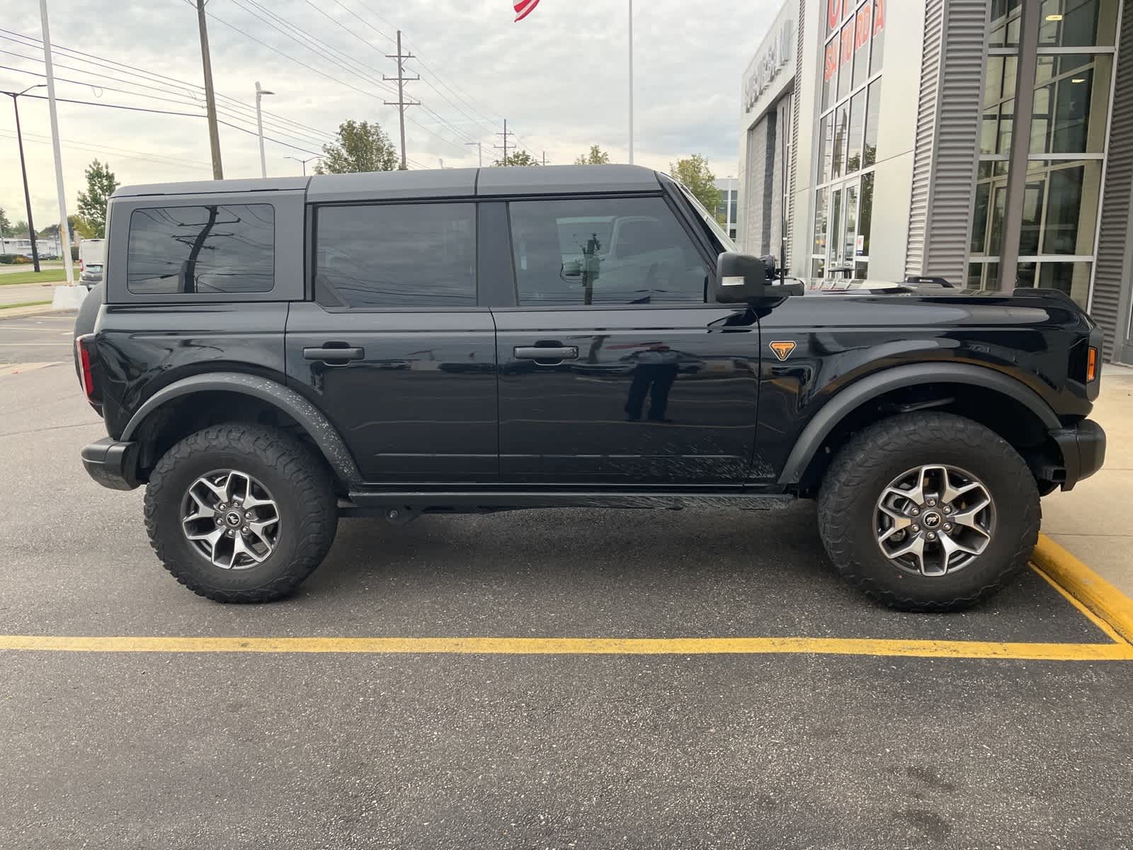 Thumbnail: 2022 Ford Bronco - 15