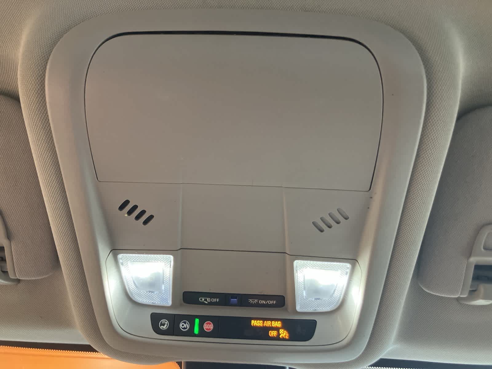 Thumbnail: 2022 Chevrolet Equinox - 21