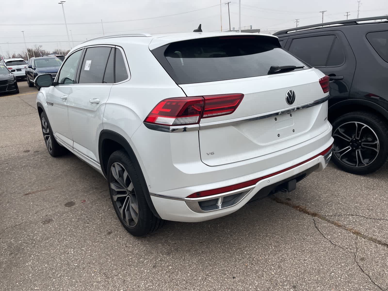 Thumbnail: 2023 Volkswagen Atlas - 11