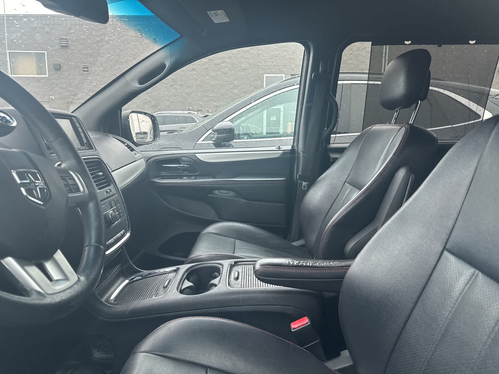 Thumbnail: 2015 Dodge Grand Caravan - 25