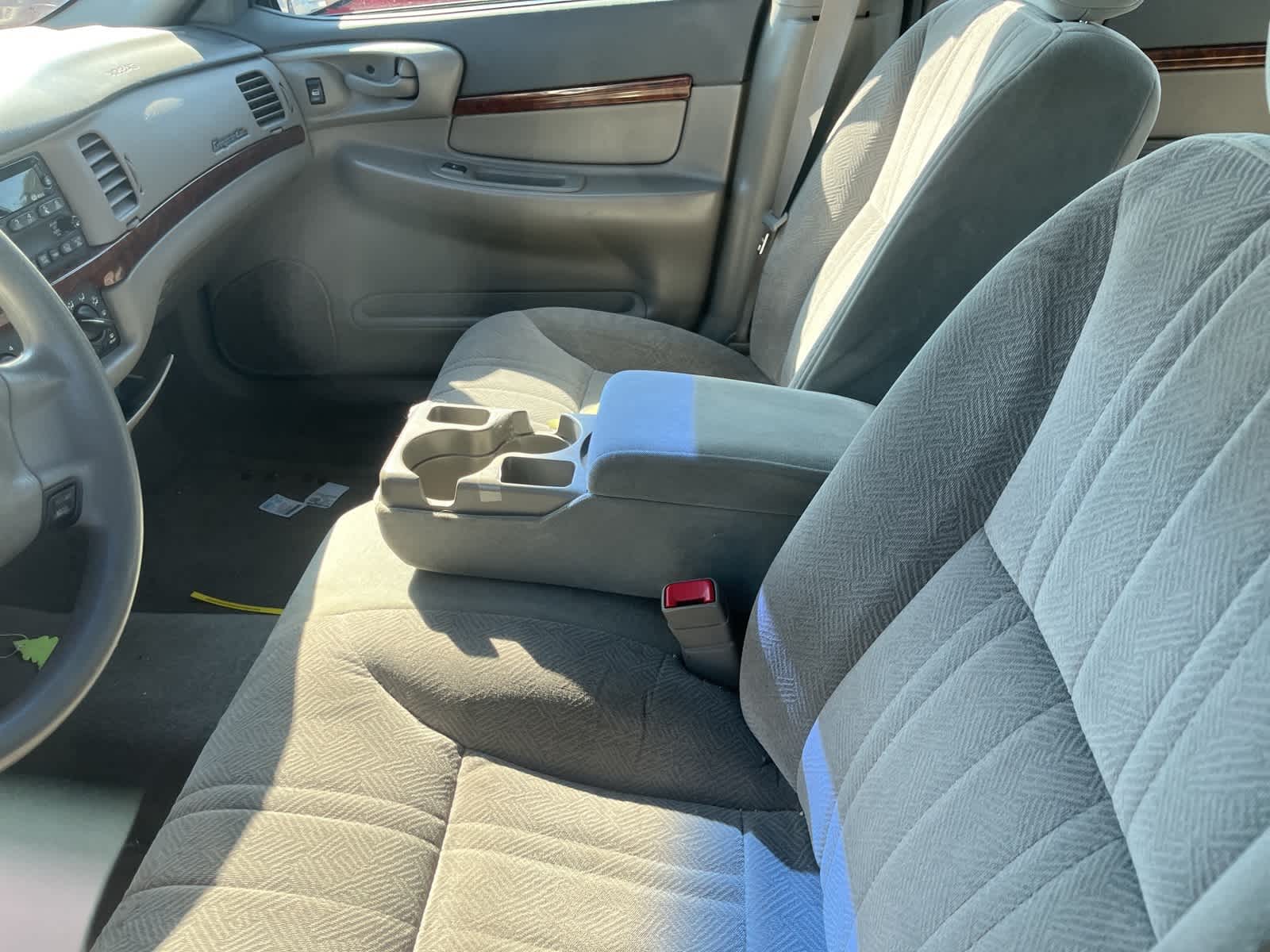 Thumbnail: 2002 Chevrolet Impala - 22