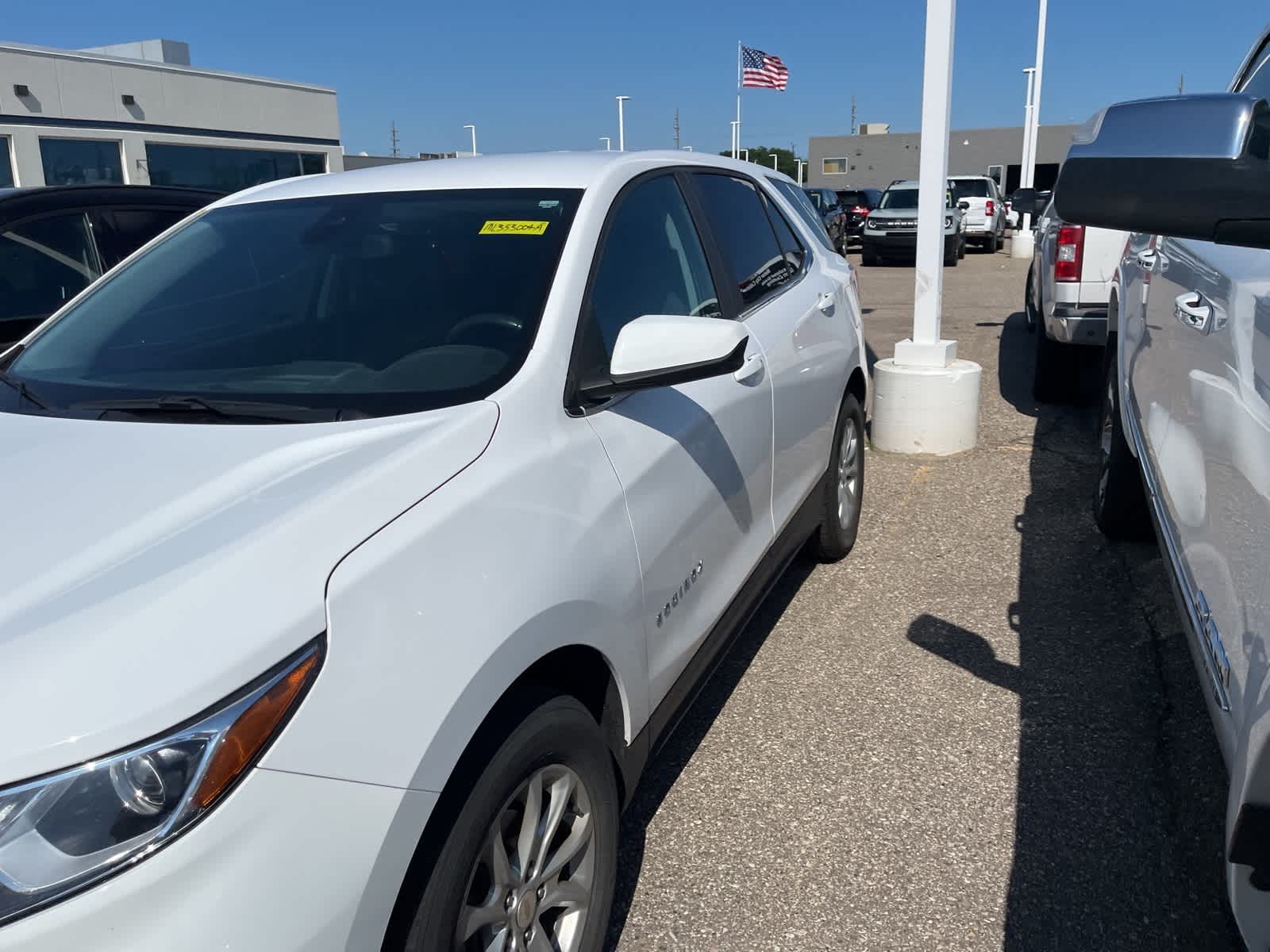 Thumbnail: 2021 Chevrolet Equinox - 4