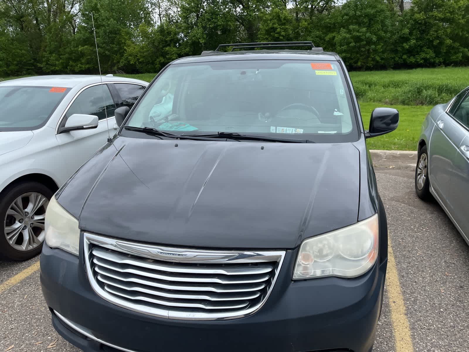 Thumbnail: 2012 Chrysler Town & Country - 24