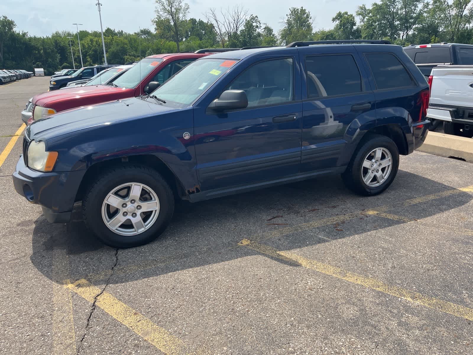 Thumbnail: 2005 Jeep Grand Cherokee - 4
