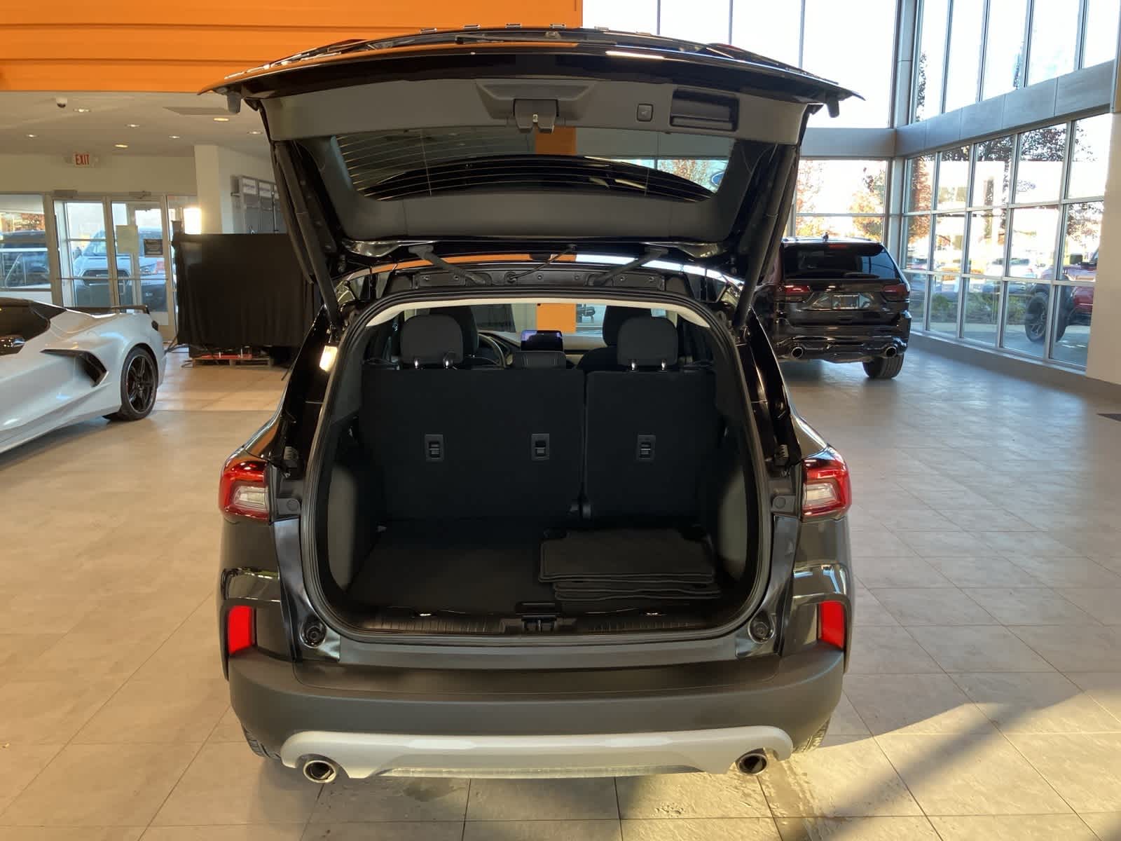 Thumbnail: 2023 Ford Escape - 28