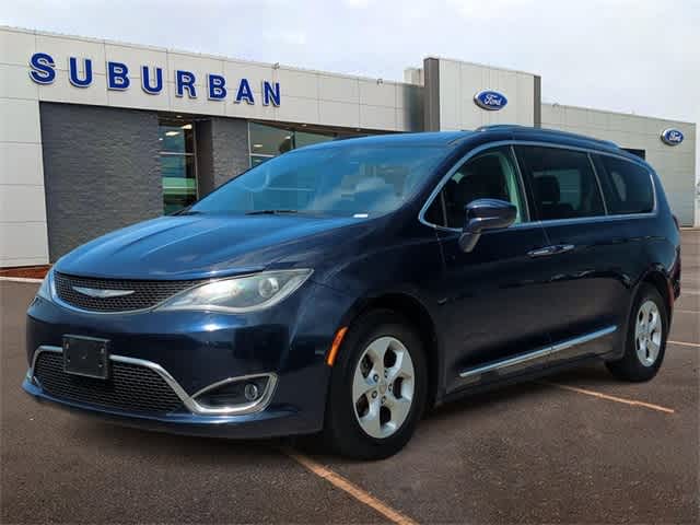 2017 Chrysler Pacifica Touring-L 9