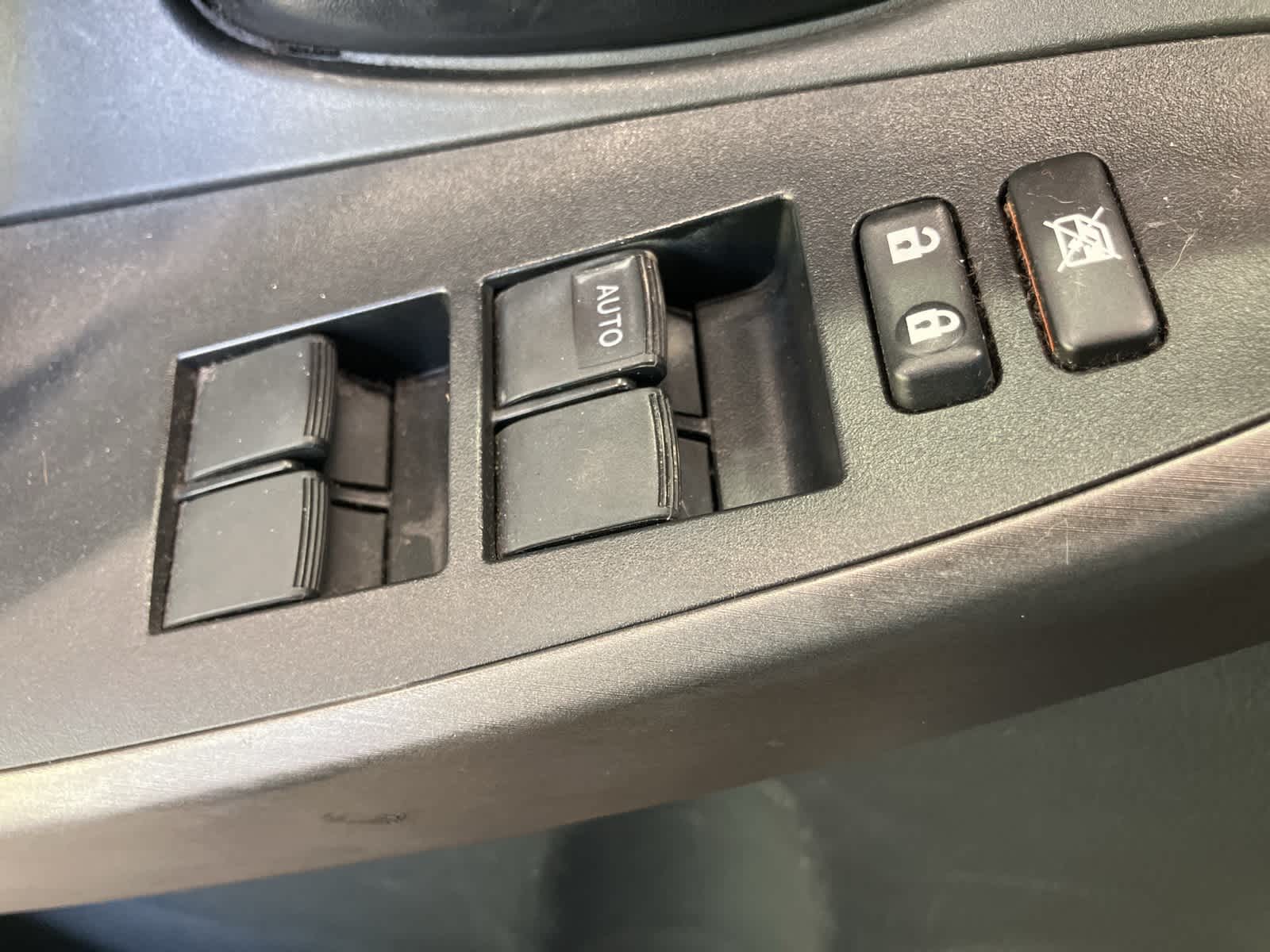 Thumbnail: 2012 Toyota RAV4 - 11