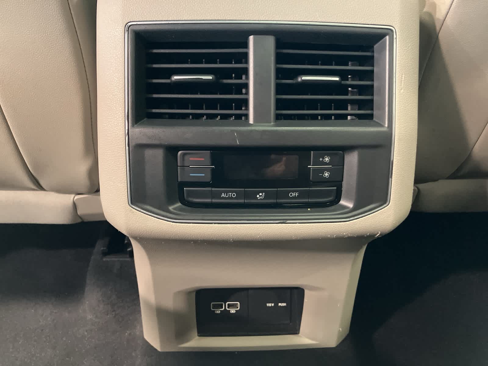 Thumbnail: 2019 Volkswagen Atlas - 26