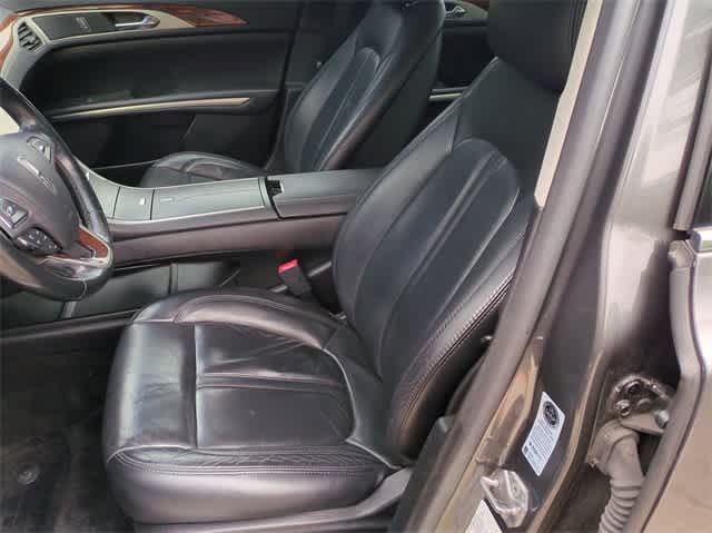 Thumbnail: 2015 Lincoln MKZ - 16
