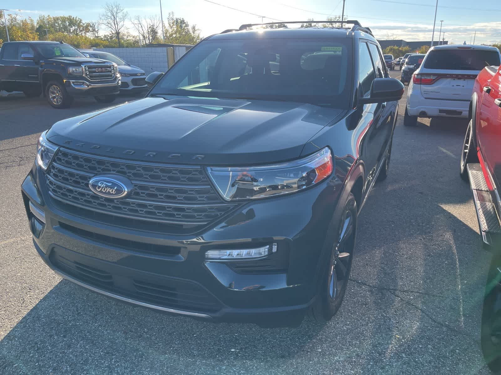 Thumbnail: 2023 Ford Explorer - 3