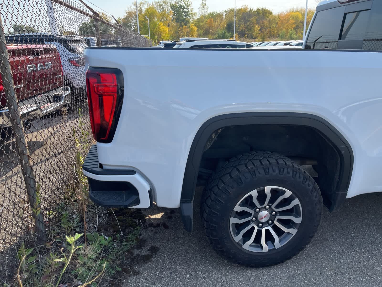 Thumbnail: 2022 GMC Sierra 1500 - 14