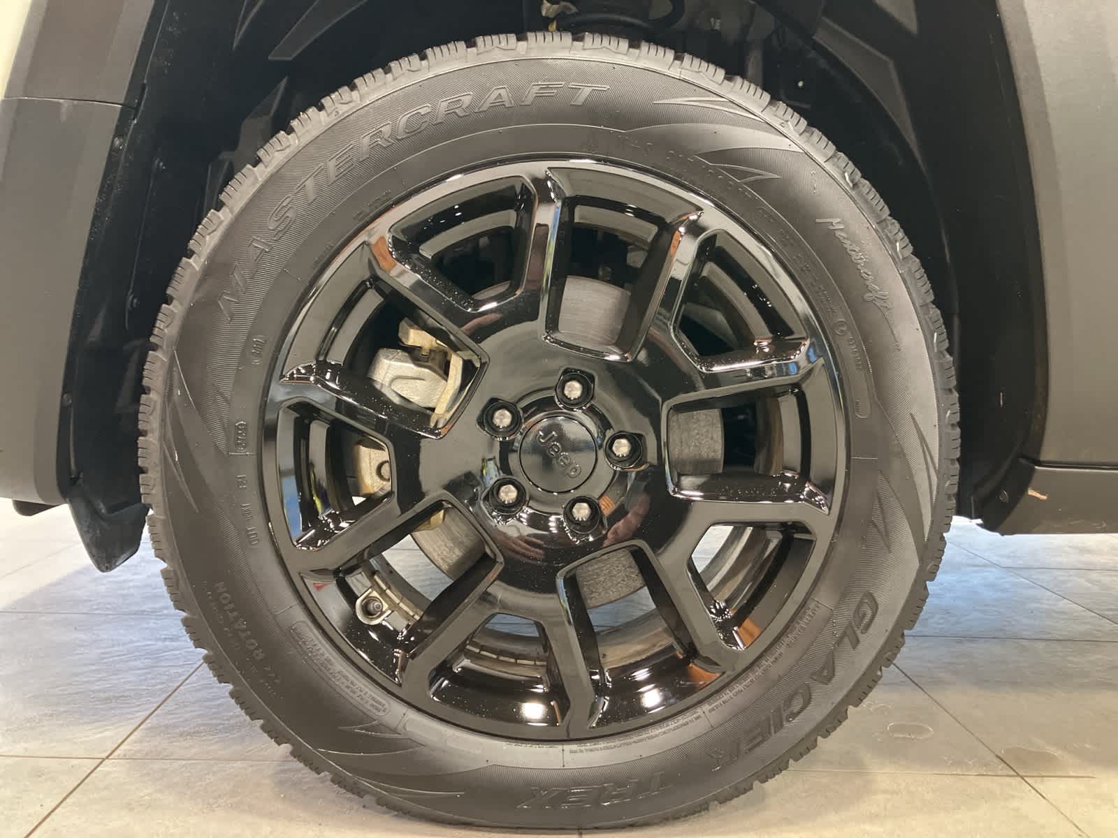 Thumbnail: 2023 Jeep Renegade - 9