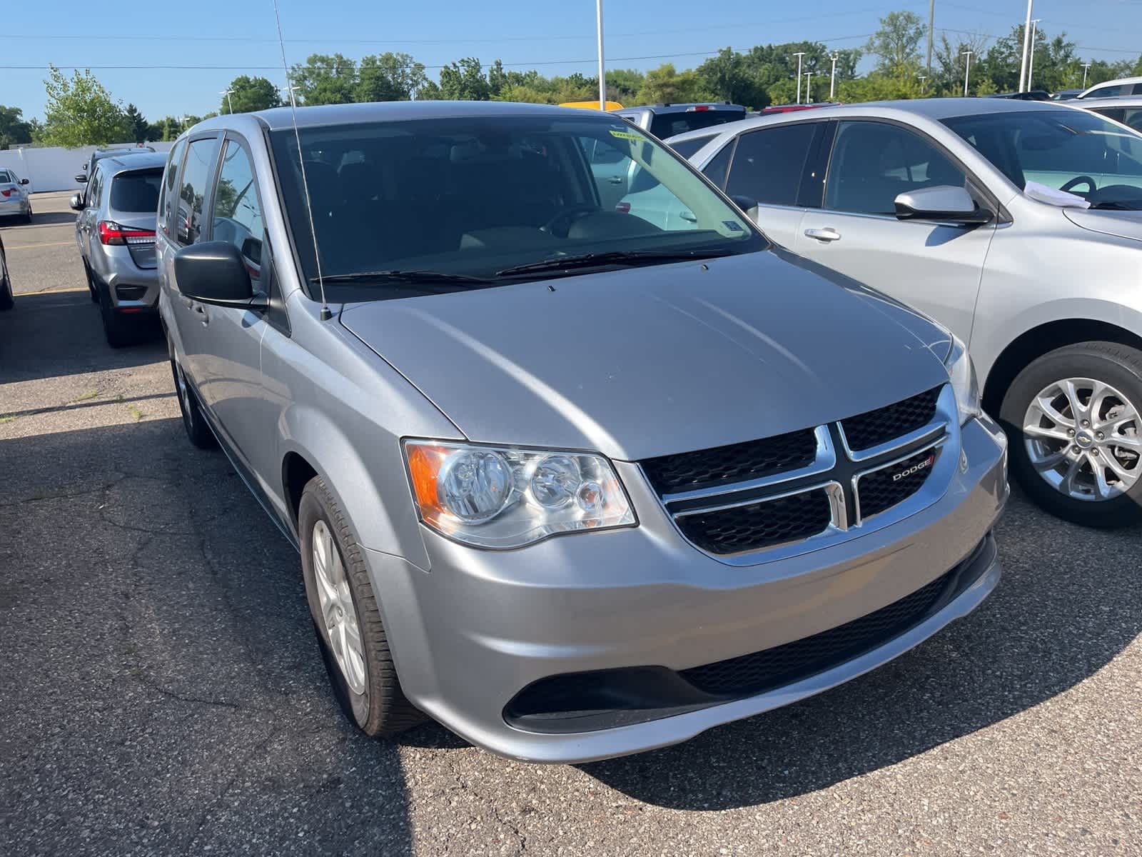 Thumbnail: 2019 Dodge Grand Caravan - 21