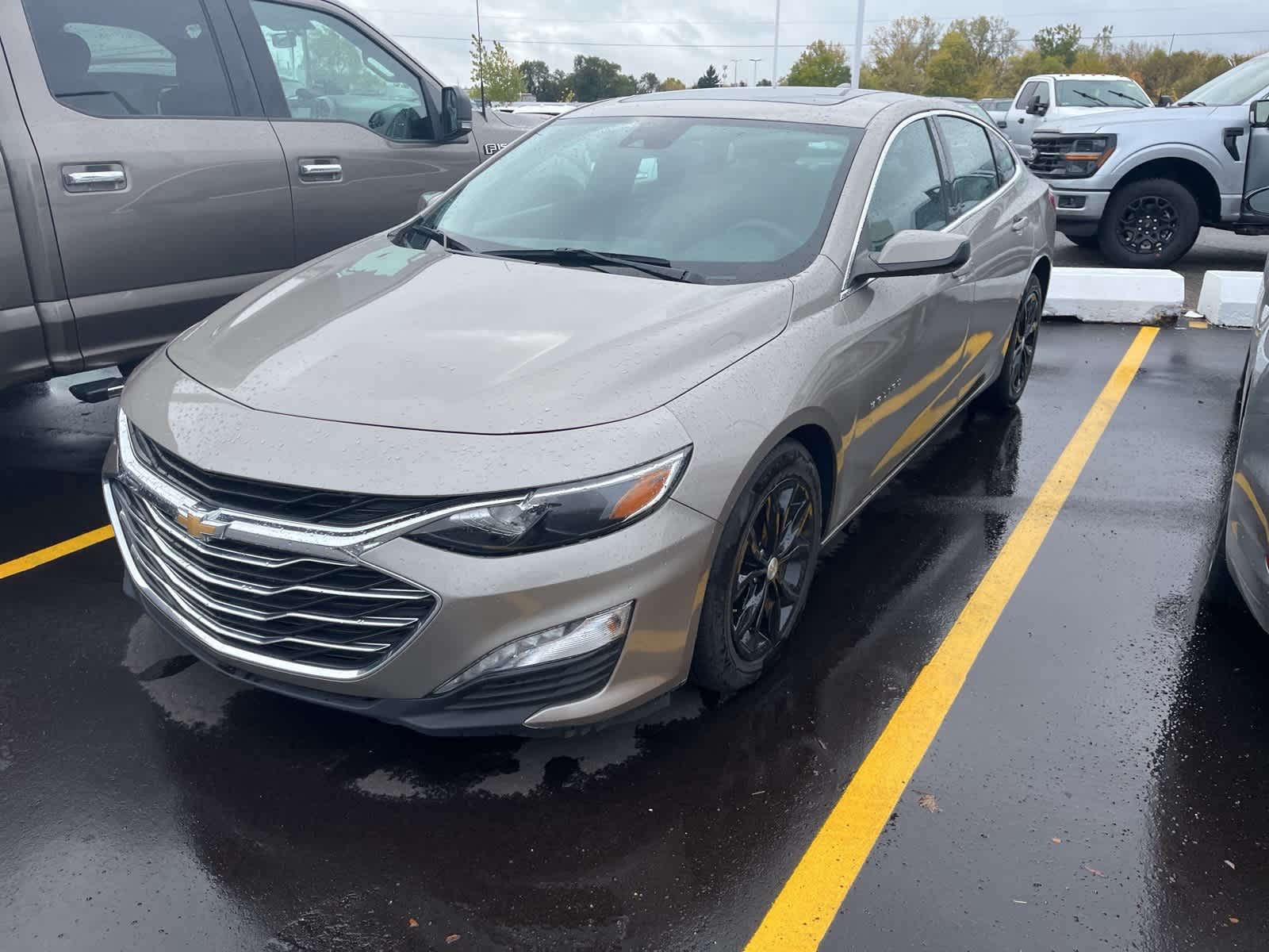 Thumbnail: 2024 Chevrolet Malibu - 2
