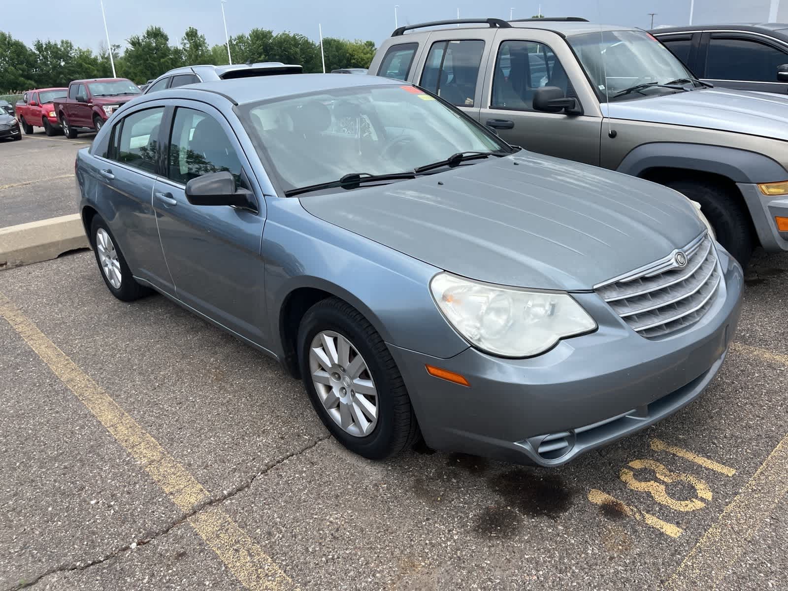 Thumbnail: 2009 Chrysler Sebring - 18