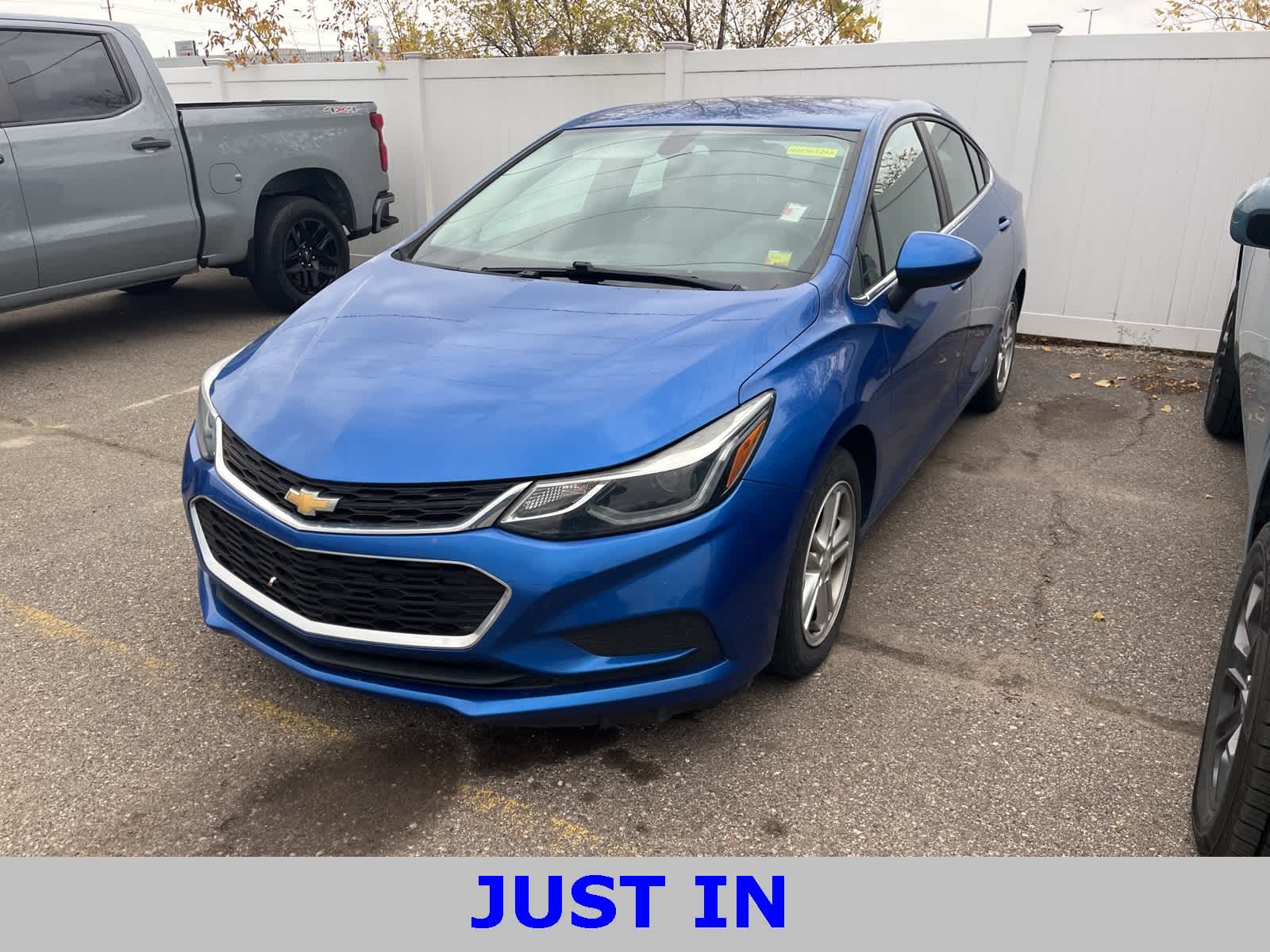 2017 Chevrolet Cruze LT -
                  Sterling Heights, MI