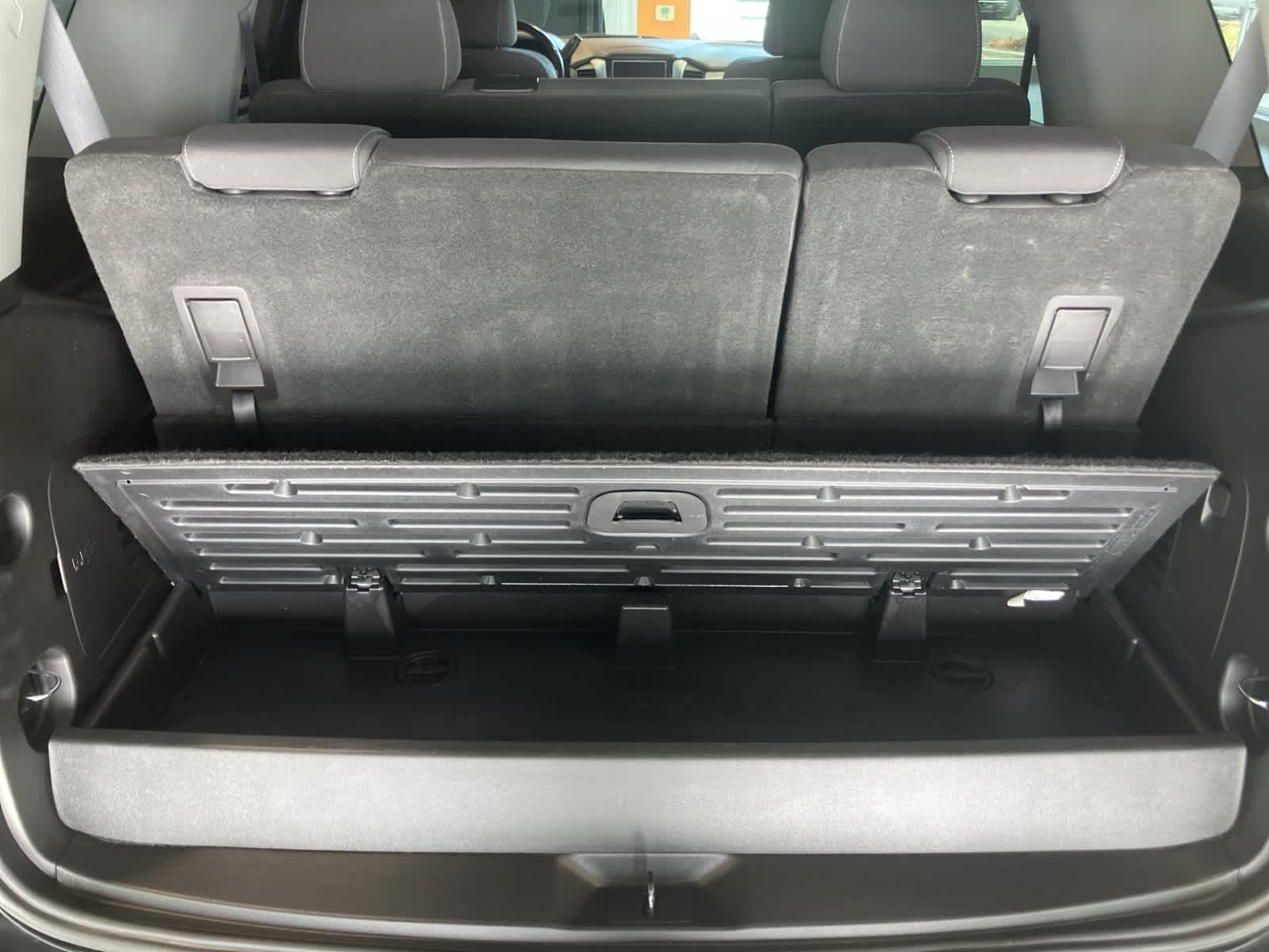 Thumbnail: 2017 GMC Yukon - 30