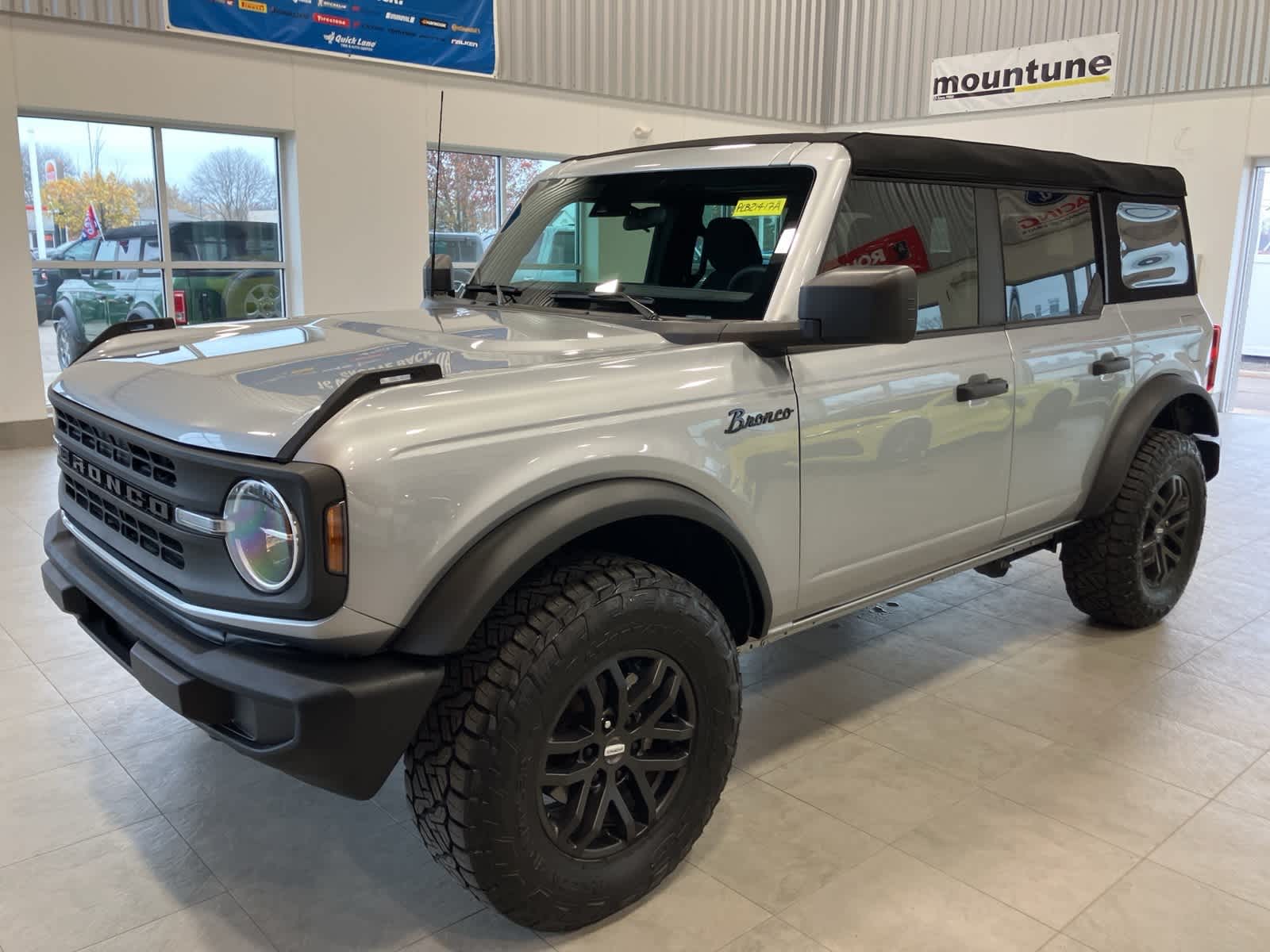 2023 Ford Bronco Base -
                  Sterling Heights, MI