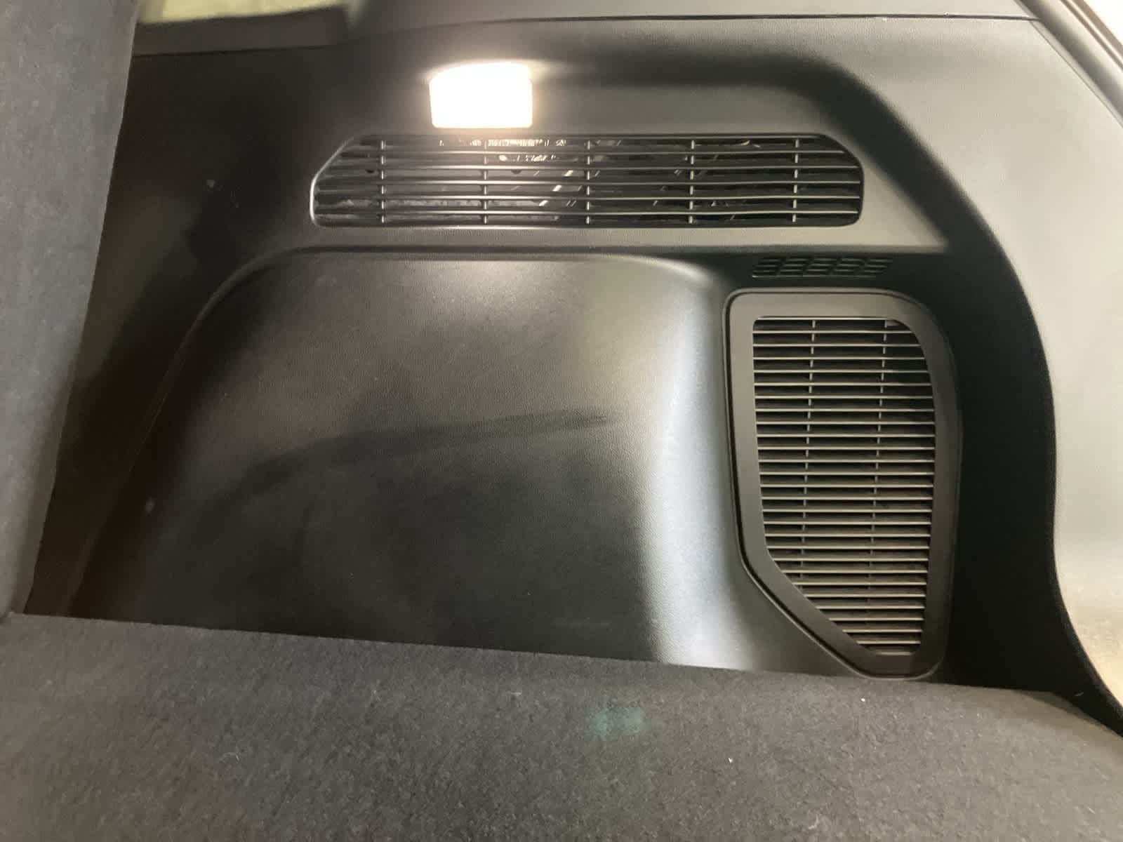 Thumbnail: 2020 Ford Escape - 32