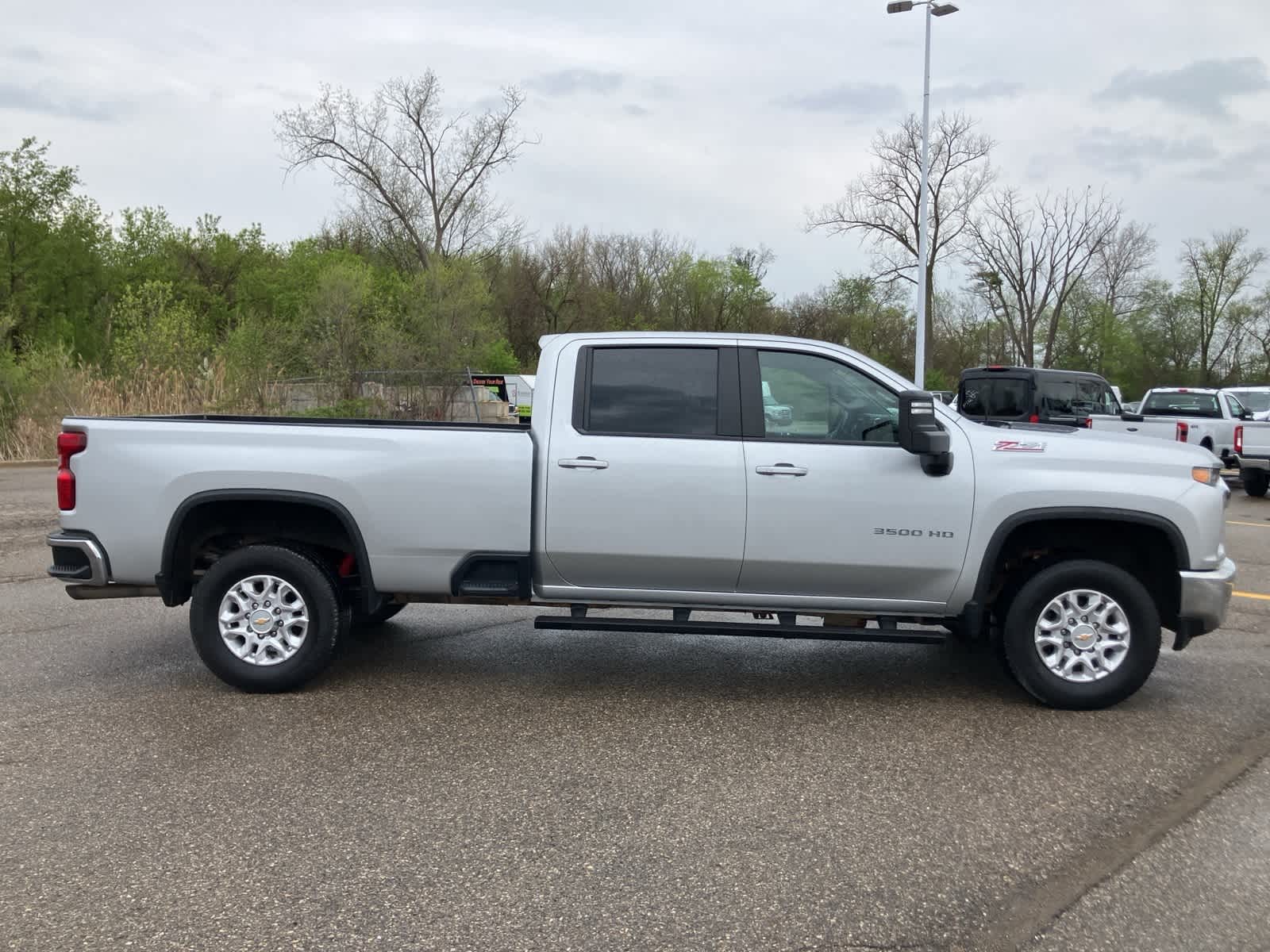Thumbnail: 2022 Chevrolet Silverado 3500 - 4