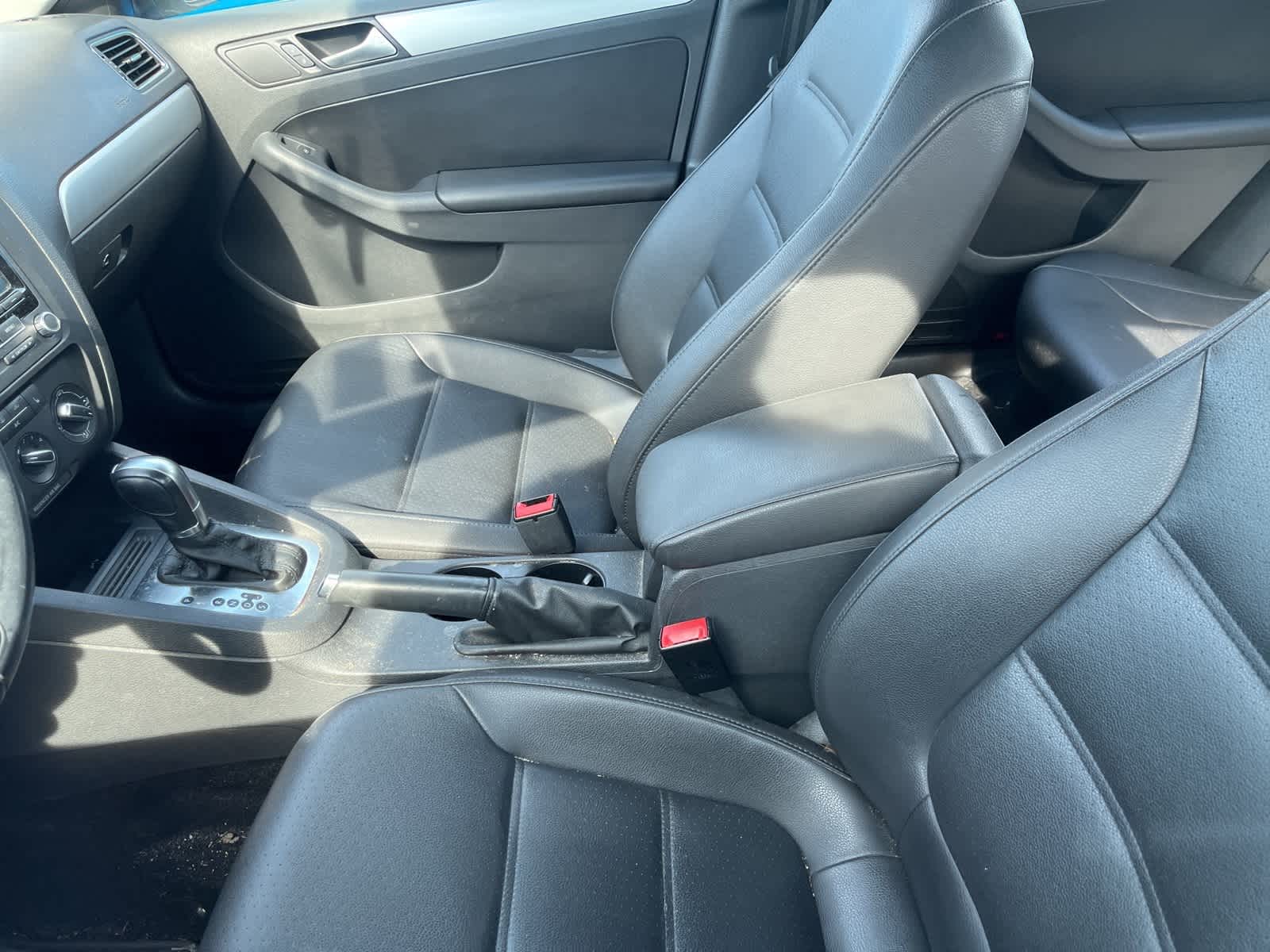 Thumbnail: 2014 Volkswagen Jetta - 24