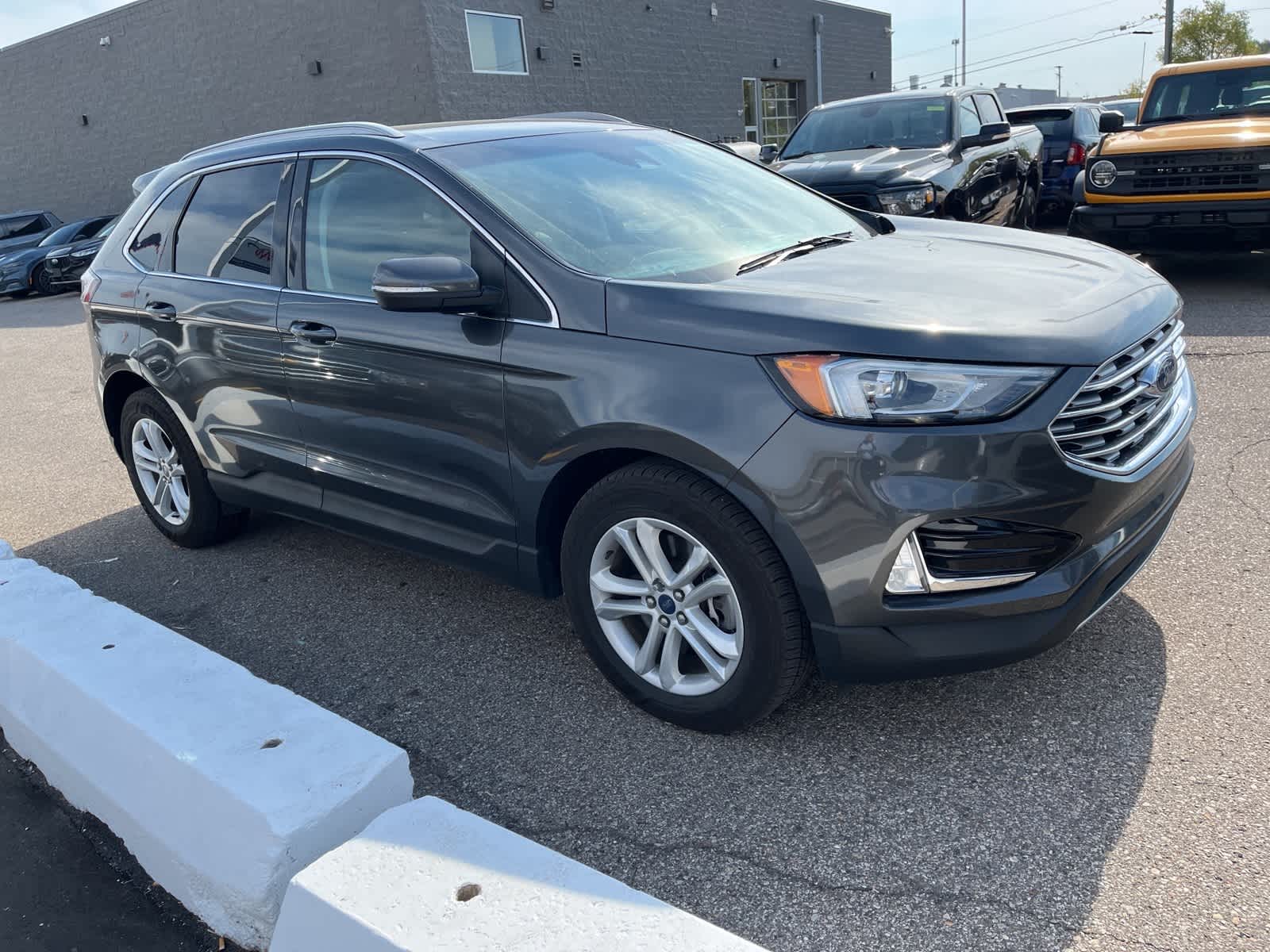 Thumbnail: 2020 Ford Edge - 20