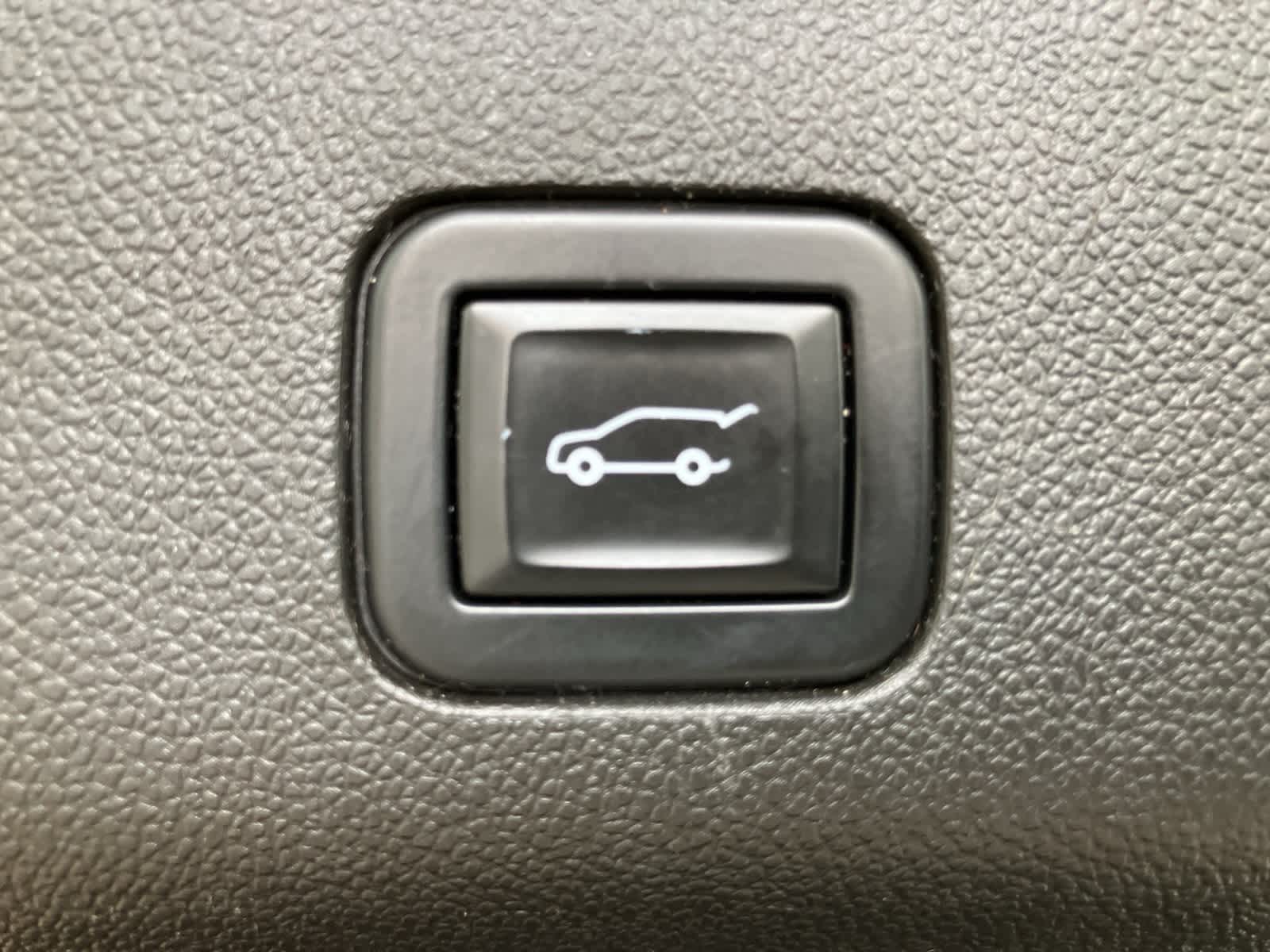 Thumbnail: 2021 GMC Yukon XL - 29